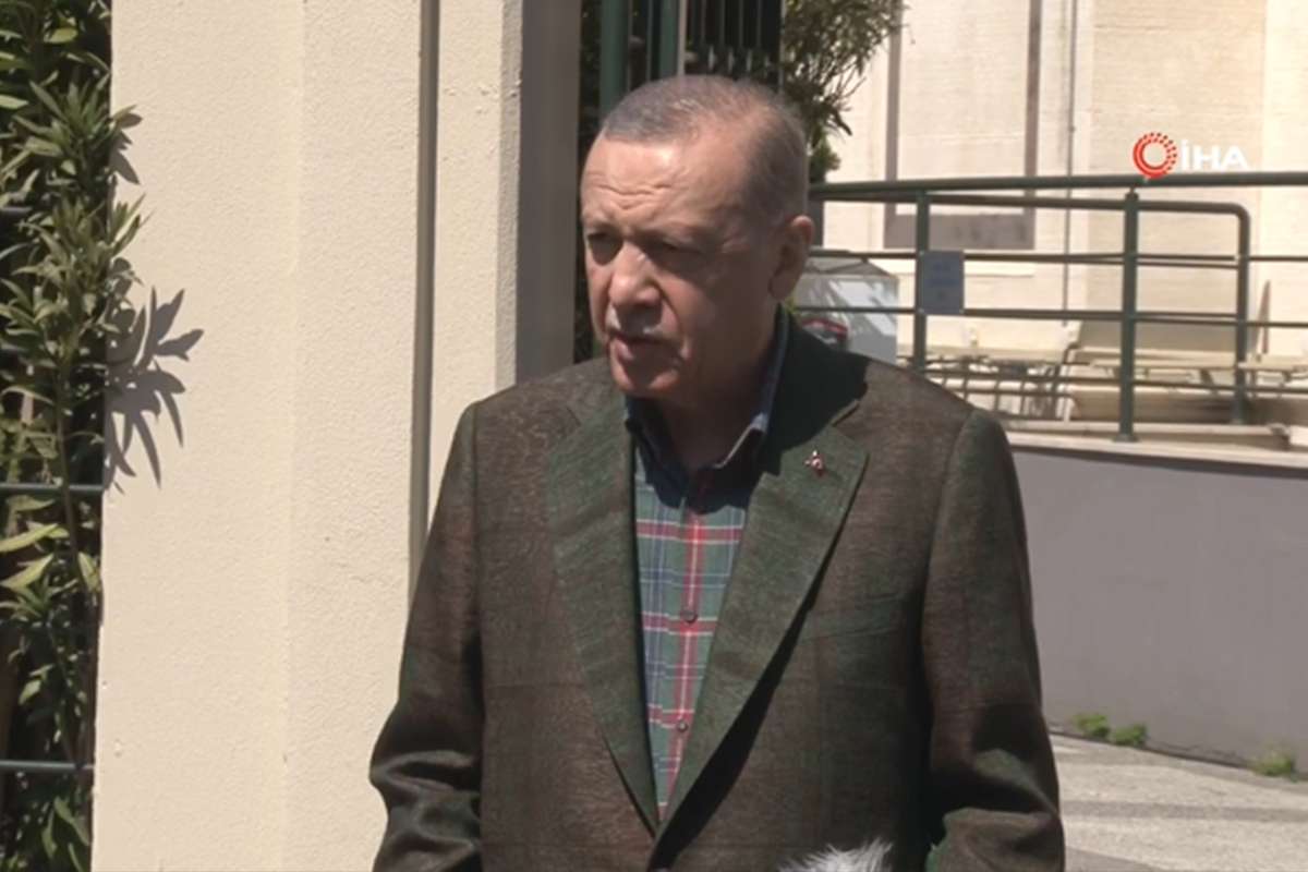 Üsküdar'daki Hz. Ali Camii'nde Cuma namazını kılan Cumhurbaşkanı Recep Tayyip Erdoğan, namaz çıkışında basın mensuplarına konuştu. Erdoğan, "Doğal gazımızın çıkarılması için planlamalar ve hesaplamalar tamamlanmış durumda. Kısmet olursa 20 Nisan arife günü çıkarıyoruz. Eğer her şey yolunda giderse, bu tarihte doğal gazımızı çıkaracağız" şeklinde açıklama yaptı.