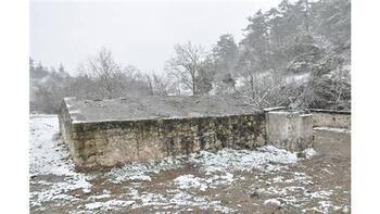 Savaştepe’nin bin yıllık Çaltılı Ilıcasında kimliği belirsiz erkek cesedi bulundu.