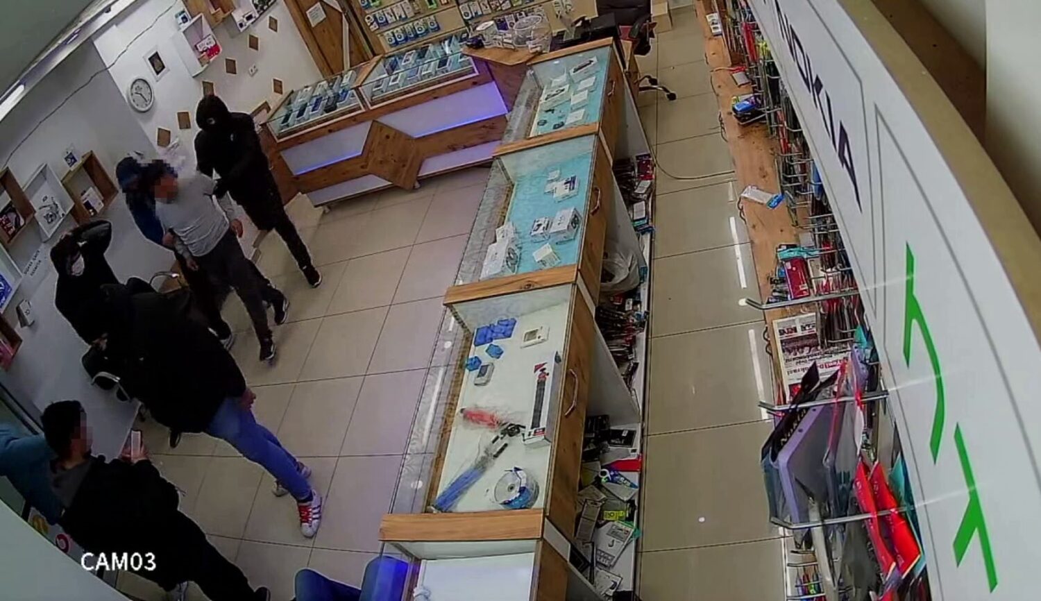 YANLIŞ KİŞİYİ KAÇIRDILAR ARDINDAN GERİ BIRAKTILAR