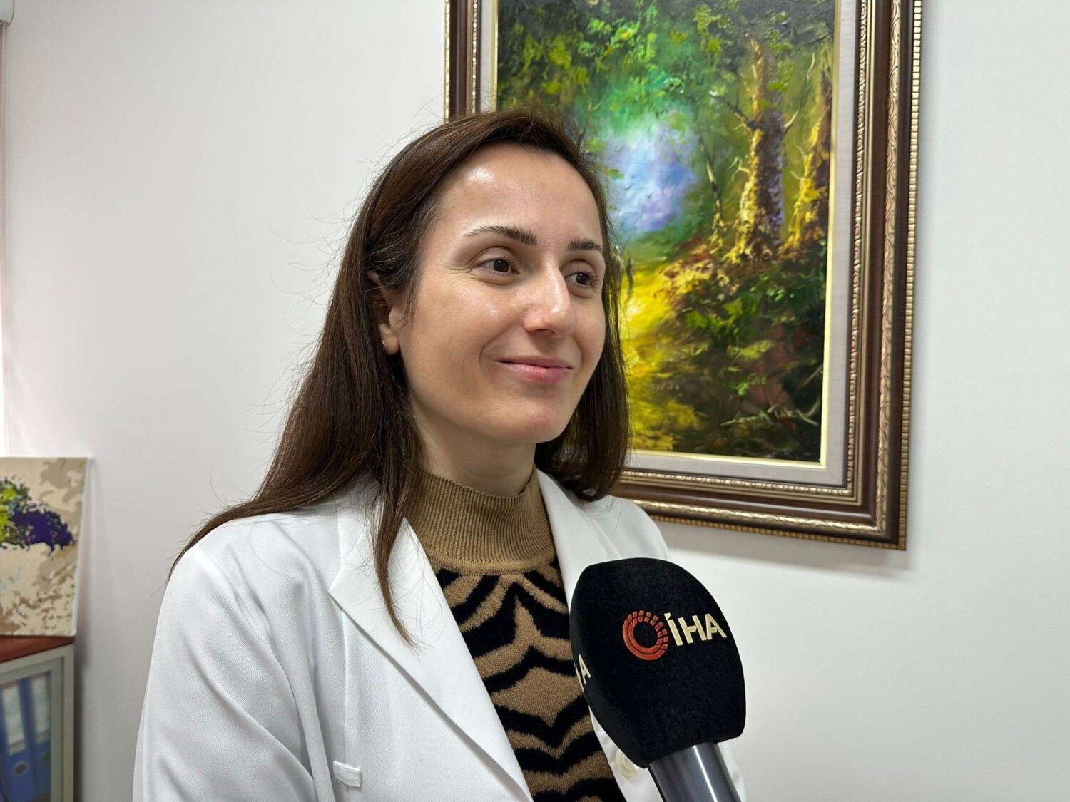 Sağlık Bilimleri Üniversitesi Koşuyolu Yüksek İhtisas Eğitim ve Araştırma Hastanesi İç Hastalıkları bölümünden Uzman Doktor Hatike Hançer, kalp hastalarının ciddi sağlık sorunları ile karşılaşmamaları için doktor kontrolünde oruç tutmaları uyarısında bulundu.