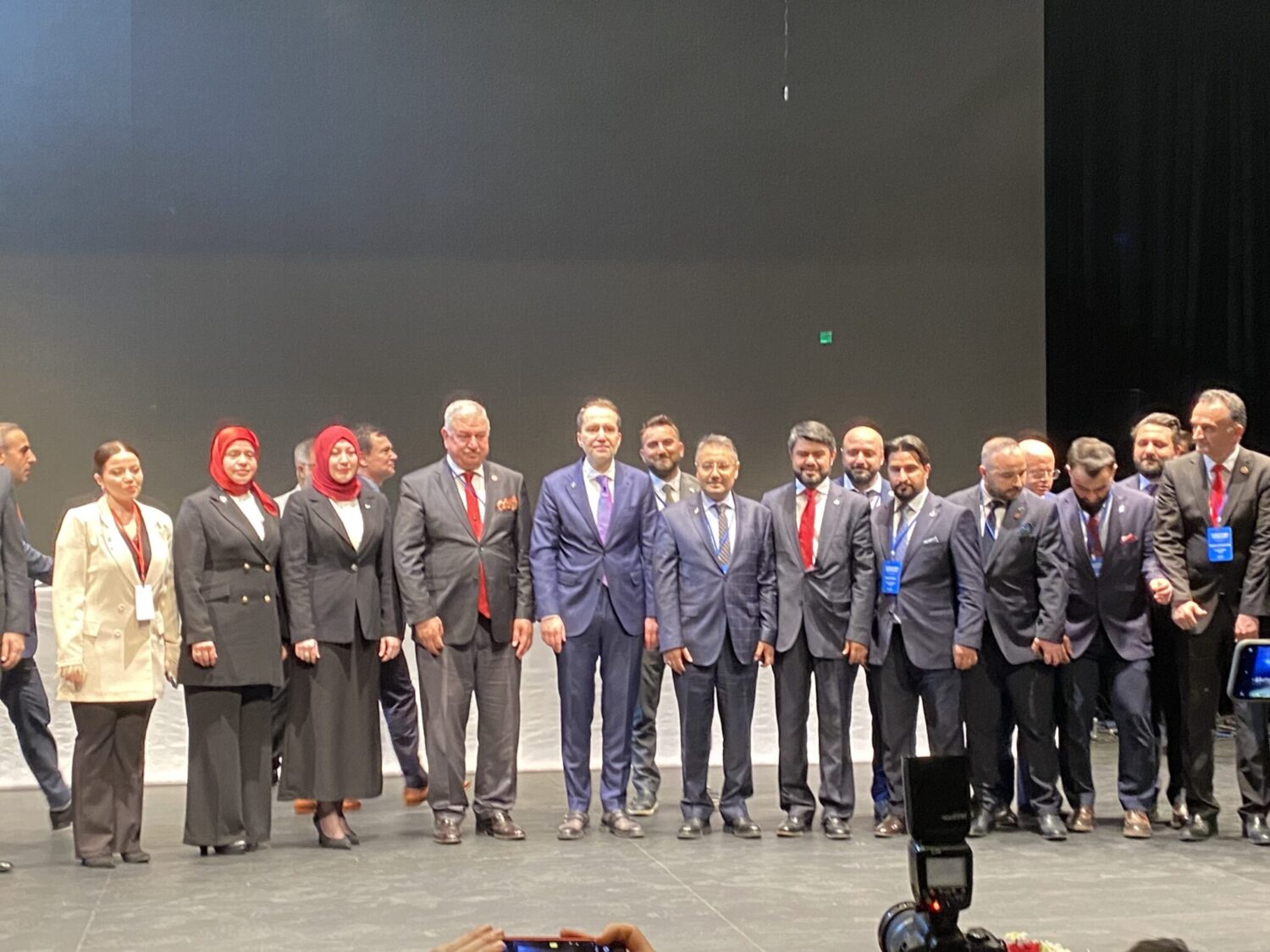 Yeniden Refah Partisi'nin İstanbul milletvekili aday tanıtım toplantısı gerçekleştirildi.