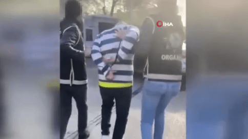 Suç örgütü lideri Barış Boyun'un kardeşi Zafer Boyun, yurt dışına kaçmak üzereyken Silivri'de yakalandı.