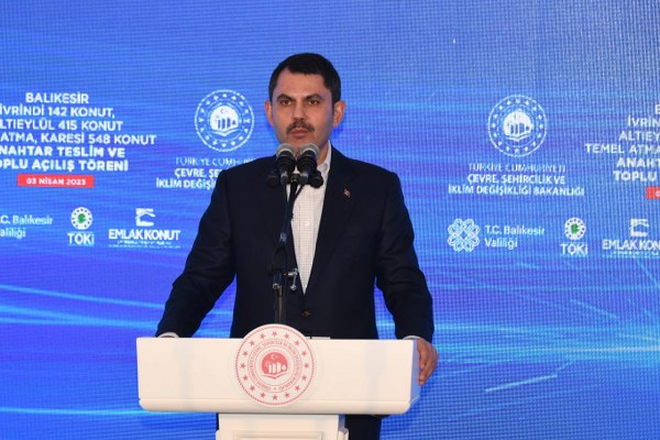 Çevre Şehircilik Bakanı Kurum Balıkesir’de Temel Attı