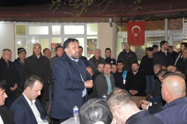 Ak Parti İl Başkanı Dt. Ekrem Başaran, 2022 yılından bu yana devam eden “30 gün Ramazan’ı 100 gün gibi yaşayacağız” Programı kapsamında yürüttüğü ilçe ziyaretlerine Susurluk ile devam etti. Başkan Başaran, kardeşlik ve yardımlaşma geleneğini her yıl yaşatan Ramazan ayının tüm inanlara hayırlar getirmesi temennisinde bulundu.