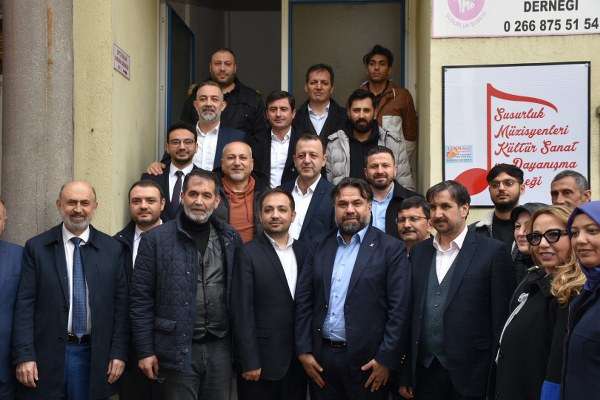 Ak Parti İl Başkanı Dt. Ekrem Başaran, 2022 yılından bu yana devam eden “30 gün Ramazan’ı 100 gün gibi yaşayacağız” Programı kapsamında yürüttüğü ilçe ziyaretlerine Susurluk ile devam etti. Başkan Başaran, kardeşlik ve yardımlaşma geleneğini her yıl yaşatan Ramazan ayının tüm inanlara hayırlar getirmesi temennisinde bulundu.