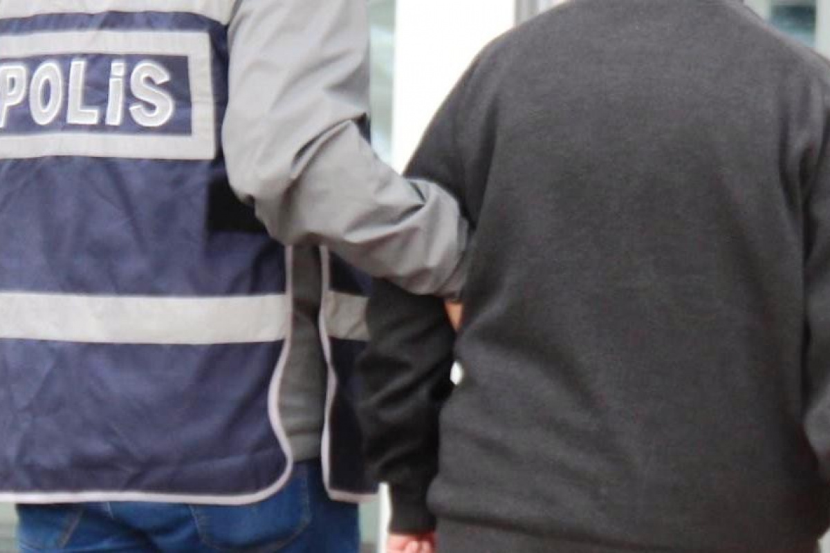 Bursa Cumhuriyet Başsavcılığı'nın yürüttüğü FETÖ/PDY silahlı terör örgütü üyelerine yönelik soruşturma kapsamında, eş zamanlı operasyon düzenlendi ve 7 şüpheli gözaltına alındı.