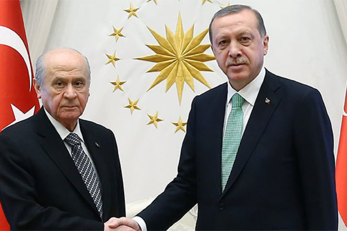 Cumhurbaşkanı Recep Tayyip Erdoğan, Milliyetçi Hareket Partisi Genel Başkanı Devlet Bahçeli bugün bir görüşme gerçekleştirecek.