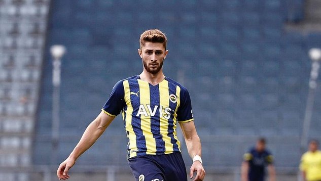 Fenerbahçe, İsmail Yüksek'in kalça kas grubunda yırtık ve kanama tespit edildiğini duyurdu.