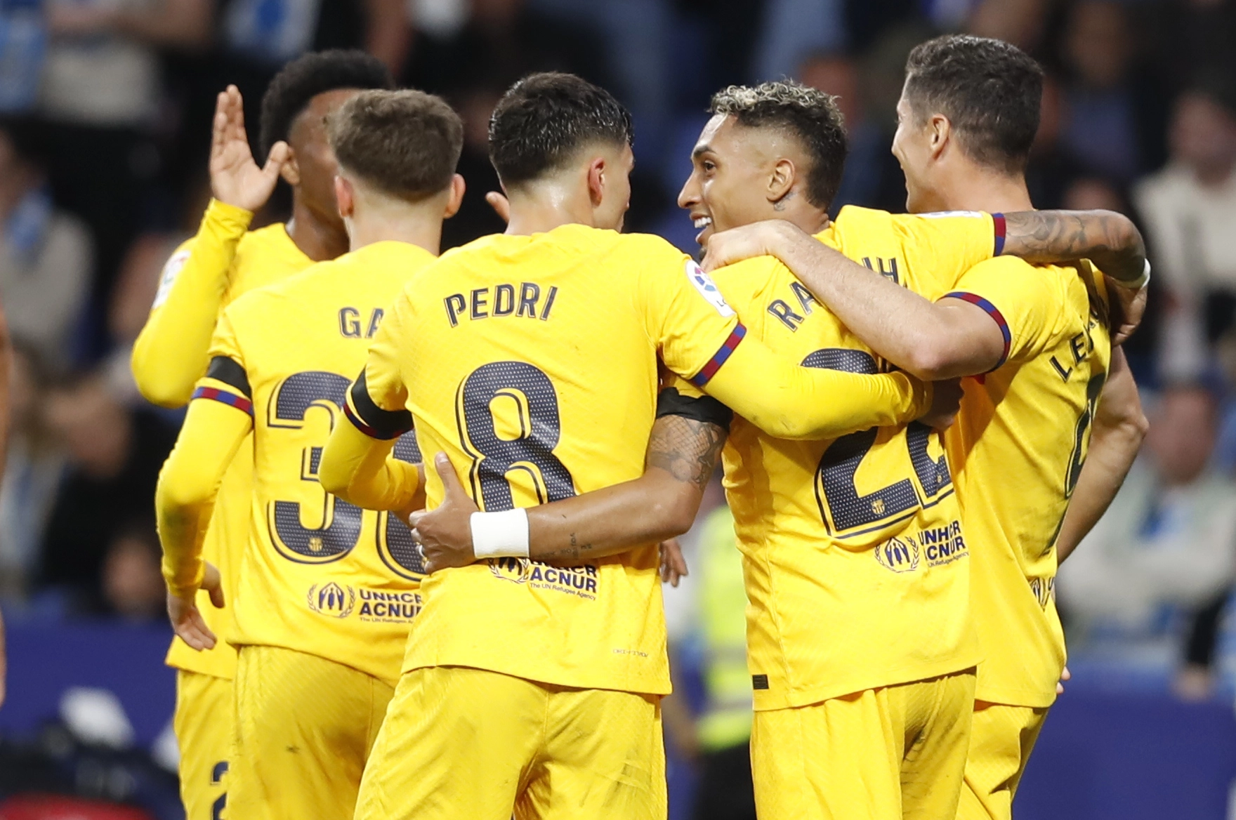 Espanyol'u 4-2 yenen Barcelona, puanını 85'e yükselterek bitime 4 hafta kala şampiyonluğunu ilan etti.
