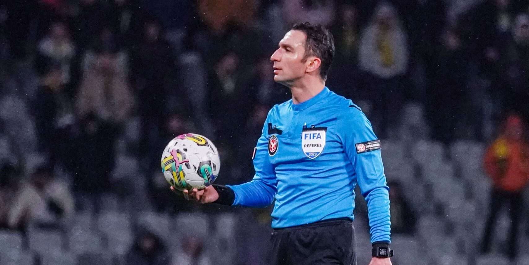 Spor Toto Süper Lig’in 34. haftasında oynanacak karşılaşmalarda düdük çalacak hakemler açıklandı. Buna göre Fenerbahçe - Trabzonspor müsabakasını FIFA kokartlı hakem Abdulkadir Bitigen yönetecek.
