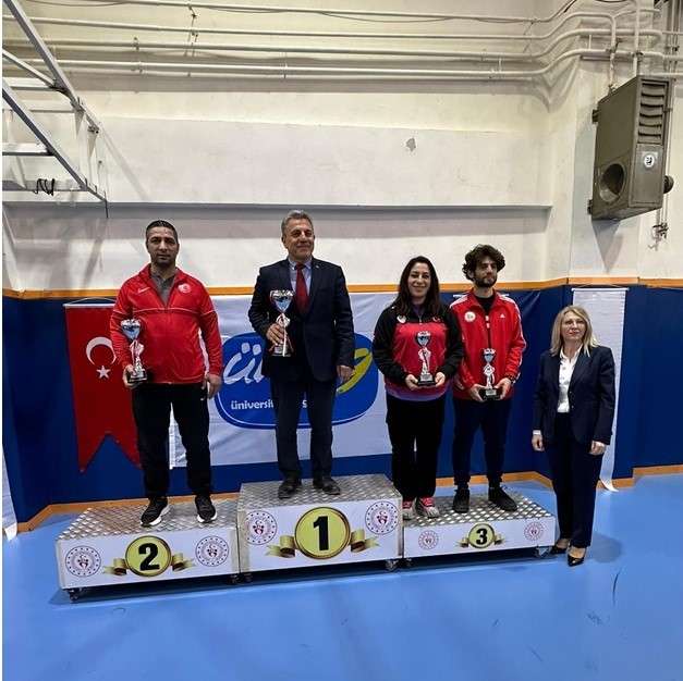 Sinop’ta ve Kastamonu'da gerçekleştirilen Üniversiteler Judo ve Boks Türkiye Şampiyonaları'nda Balıkesir Üniversitesi sporcuları rüzgarı esti.