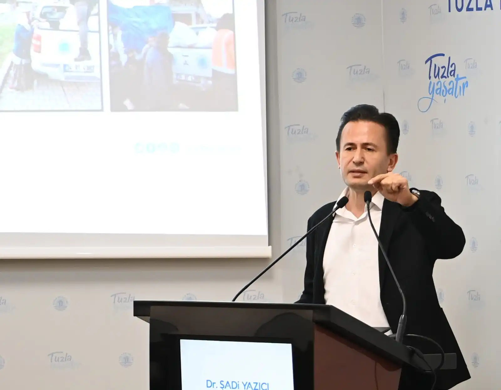 Fransız dergisi Charlie Hebdo'nun son sayısında Cumhurbaşkanı Recep Tayyip Erdoğan'ı hedef almasına Tuzla Belediye Başkanı Dr. Şadi Yazıcı da tepki gösterdi.