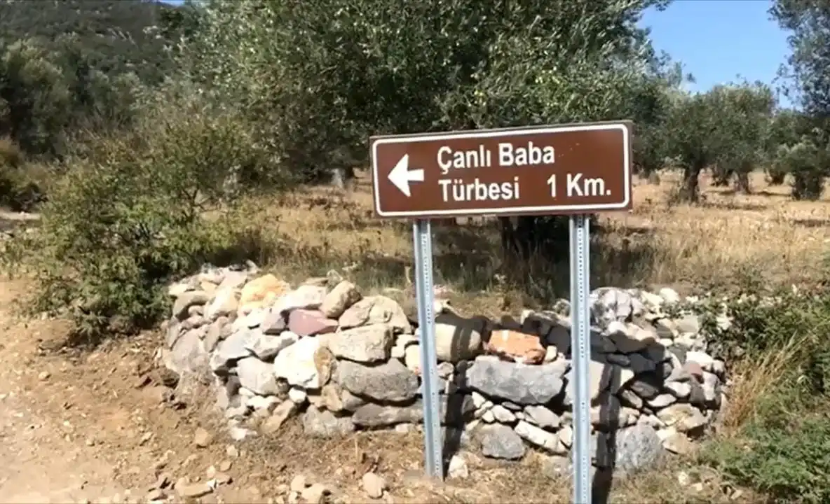 Balıkesir Edremit'te bulunan Çanlı baba türbesinin sorunlarına gün geçtikçe tepki artıyor 