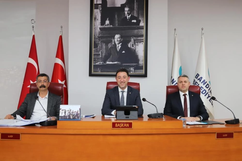 Balıkesir’in Bandırma ilçesinde,  Belediye Meclisi tarafından alınan karar gereğince belediye bünyesinde afdet işleri müdürlüğü kurulması kararı alındı.