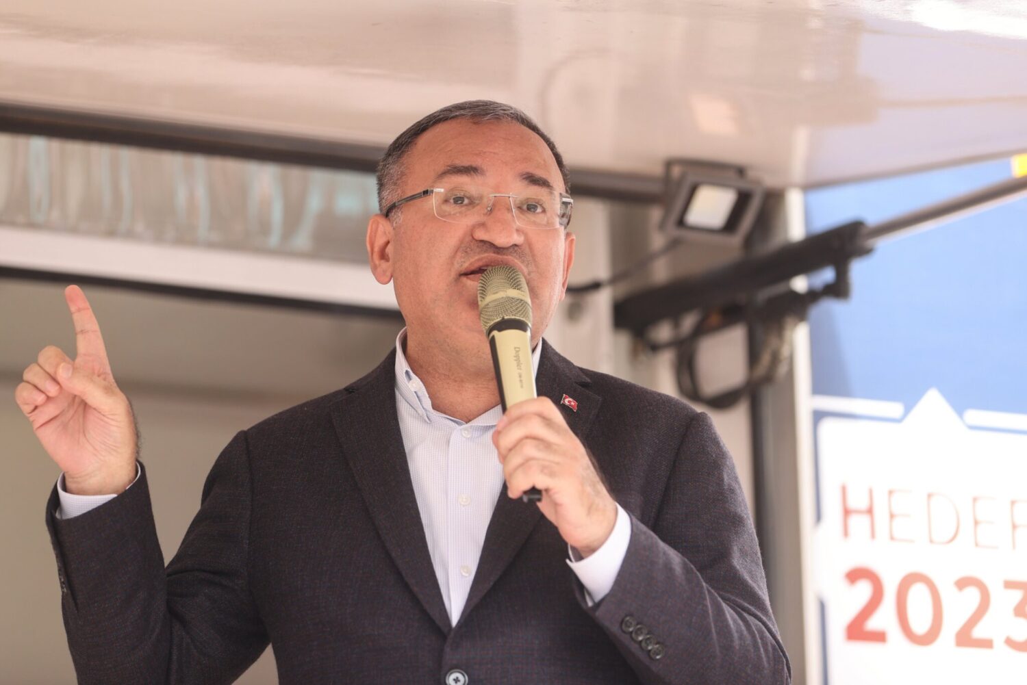 Bekir Bozdağ