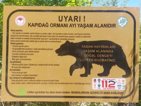 Geçtiğimiz günlerde velhasıl gazetesi tarafından haberleştirilerek gündeme taşınan olayın ardından Kapıdağ yarımadasının çevresine Milli Parklar tarafından uyarı tabelaları koyuldu.