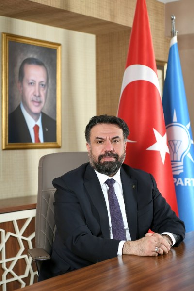 AK PArti Balıkesir İl Başkanı Ekrem Başaran, 27 Mayıs 1960 darbesinin 63'üncü yıl dönümünde yaptığı açıklamada, bu darbenin Türk Demokrasisine kara bir leke sürrerek ülkede demokrasinin infaz edildiğini söyledi.