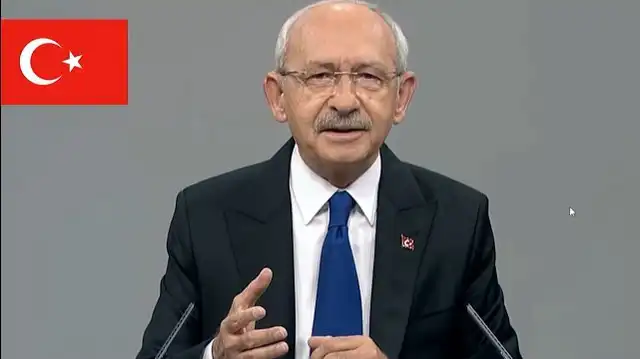 Millet İttifakı adayı Kemal Kılıçdaroğlu, Cumhurbaşkanlığı seçiminin ikinci turu için TRT’de yaptığı propaganda konuşmasında; “Sen ki kendine reis dedirten, sen ki bir dünya lideri herhalde Bay Kemal’den çekinmezsin."