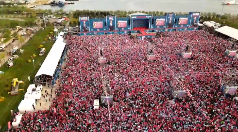 14 Mayıs'ta gerçekleşecek Cumhurbaşkanı ve 28. Dönem Milletvekili Seçimlerine 8 gün kala, Millet İttifakı Maltepe'de ittifağın siyasi parti liderleri ve cumhurbaşkanı yardımcısı adayı olan Ekrem İmamoğlu ve Mansur Yavaş’ın da katıldığı miting düzenledi. Mitinge olan yoğun katılım gündemden düşmedi.