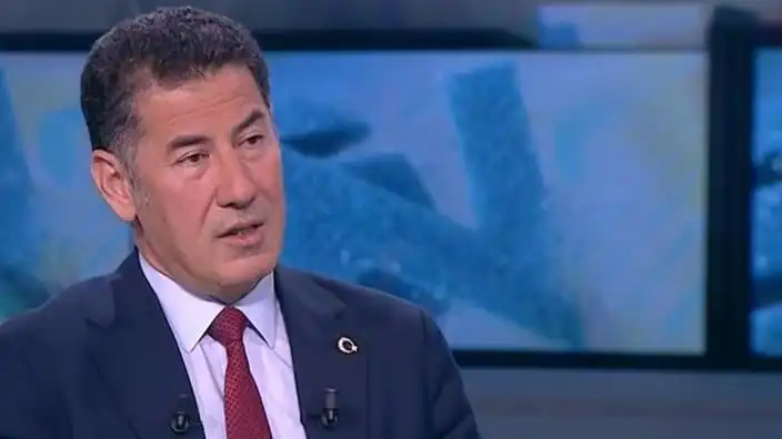 14 Mayıs seçimine saatler kala ATA İttifakı'nın Cumhurbaşkanı adayı Sinan Oğan, konuk olduğu yayında ikinci tura kalamazsa kimi destekleyeceğine dair açıklamalarda bulundu.
