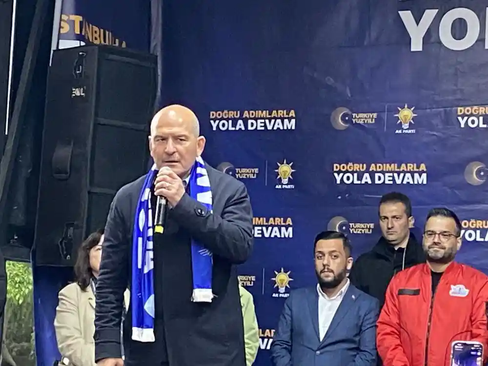 İçişleri Bakanı Süleyman Soylu, Memleket Partisi Genel Başkanı Muharrem İnce’nin cumhurbaşkanlığı adaylığından çekilmesine ilişkin “Yine FETÖ ve Bay Kemal kaset iş birliği” dedi.