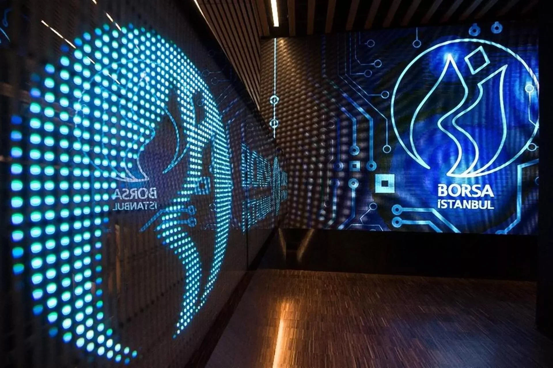 Borsa, günü yüzde 3,83’lük yükselişle tamamladı.