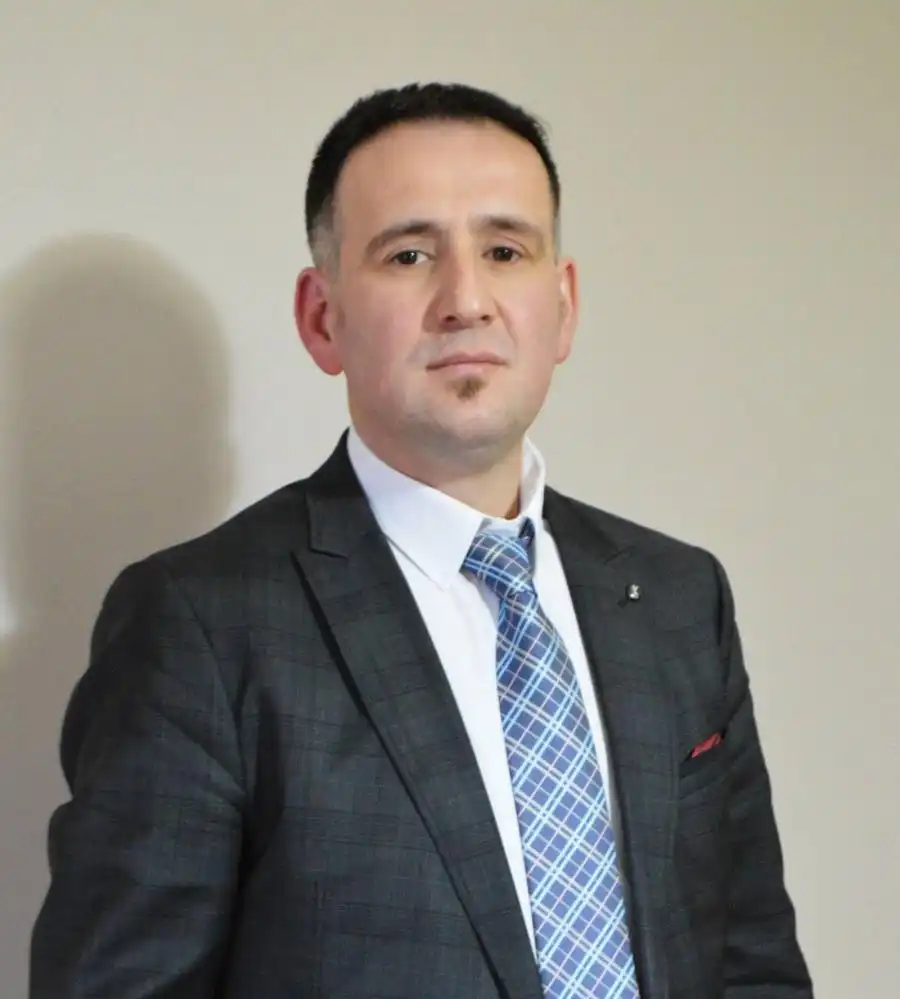 14 Mayıs seçimlerinin tamamlanmasının ardından gözler anket şirketlerine çevrildi. Bundan önce gerçekleştirilen genel ve yerel seçimlerde büyük ölçüde sonuçları tutturan şirketler bu seçimlerde ise büyük oranda tahminlerinde yanıldı.