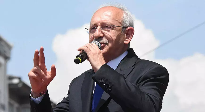 Millet İttifakı'nın Cumhurbaşkanı adayı Kemal Kılıçdaroğlu Sivas'tan Bursa'ya geldi.