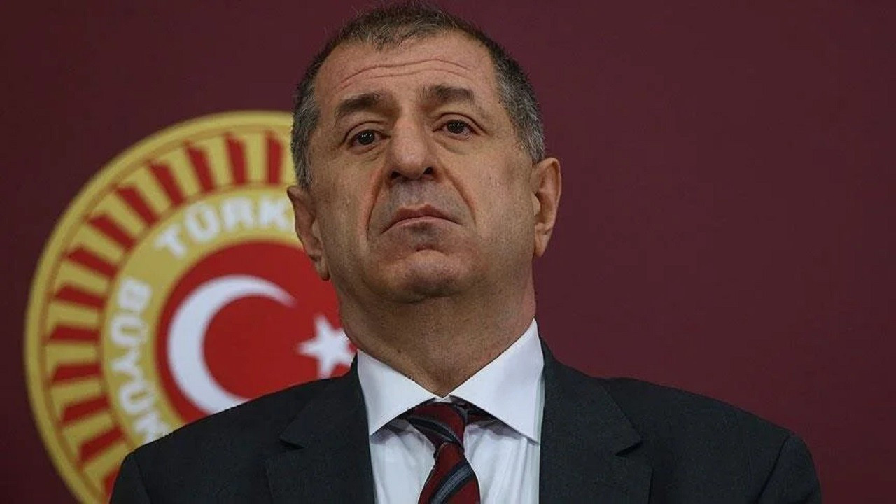Sinan Oğan'ın ikinci turda Erdoğan'ı destekleyeceğini açıklamasının ardından Zafer Partisi Genel Başkanı Ümit Özdağ'ın kararı merak konusu oldu. Özdağ, canlı yayında yaptığı açıklamada "Kılıçdaroğlu ile bu akşam bir daha görüşeceğiz. Süreç devam ediyor, kararımız netleşmedi" dedi.