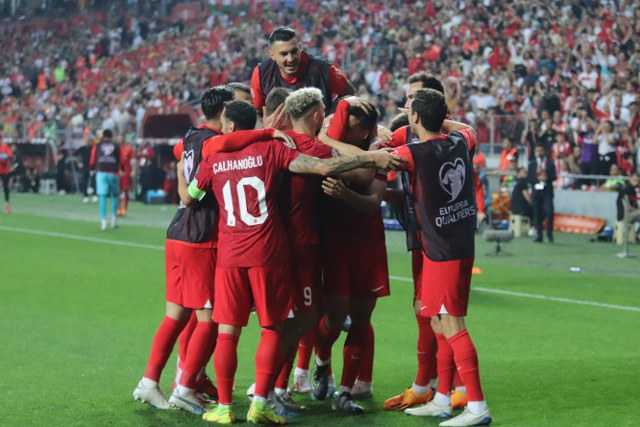 EURO 2024 Avrupa Şampiyonası Elemeleri D grubu dördüncü maçında A Milli Futbol Takımı, Samsun Yeni 19 Mayıs Stadı’nda karşılaştığı Galler’i 2-0’lık skorla mağlup ederek, D grubundaki puanını 9’a yükseltti.