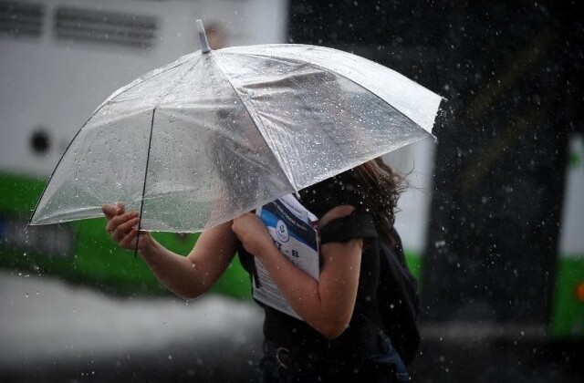 Meteoroloji tarafından 18 Haziran hava durumu raporu yayımlandı. Rapora göre, 28 şehir için sarı kodlu uyarı verildi ve yağışların Marmara'nın güney ve doğusu, Ege, İç Anadolu'nun kuzeybatısı, Batı ve Orta Karadeniz, Kahramanmaraş, Osmaniye, Hatay ve Samsun çevreleri ile Gaziantep'in batısı ve Adana'nın kuzey ve doğu kesimlerinde kuvvetli olması bekleniyor.