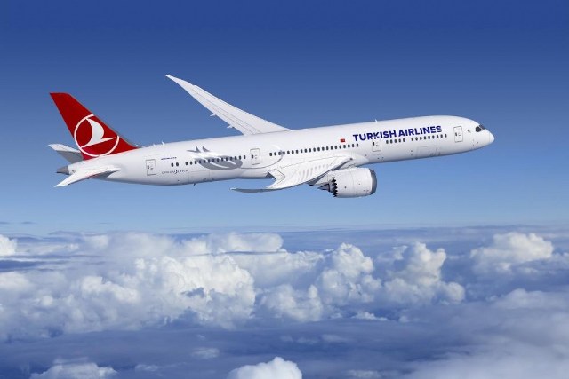 Türk Hava Yolları'nda İtalya’da yer hizmeti çalışanları greve gitti. Grev nedeniyle yarın yapılacak olan İstanbul'dan Milano ve Bergamo'ya karşılıklı seferlerin iptal edildiği açıklandı.