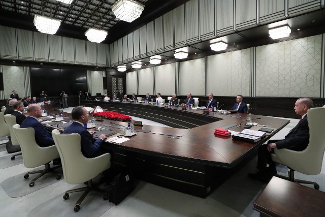 Milli Güvenlik Kurulu (MGK), 28 Mayıs'ta yapılan cumhurbaşkanı seçiminin ardından, Cumhurbaşkanı Recep Tayyip Erdoğan başkanlığında yeni üyeleriyle ilk kez bugün toplanacak.