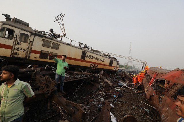 Orissa eyaletinde meydana gelen tren kazasında hayatını kaybedenlerin sayısı 288'e çıktı ve 900'den fazla kişi yaralandı. Yaşanan kayıplar nedeniyle eyalette 1 günlük yas ilan edildi.
