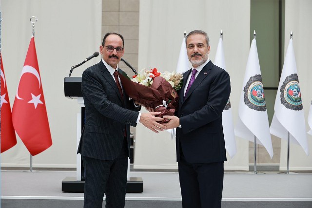 Milli İstihbarat Teşkilatı (MİT), İbrahim Kalın'ın başkanlık görevini Dışişleri Bakanı Hakan Fidan’dan törenle teslim aldı. 