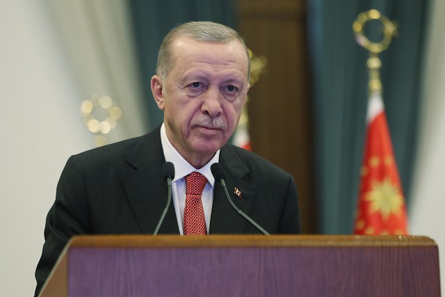 https://17eylul.com/yerel/isci-maaslari-satisla-karsilanacak.html
