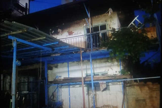 Isparta'nın Yalvaç ilçesinde bir evde tüp patlayınca yangın çıktı. Çıkan yangında 1 kişi hayatını kaybetti, 1 kişi yaralandı.