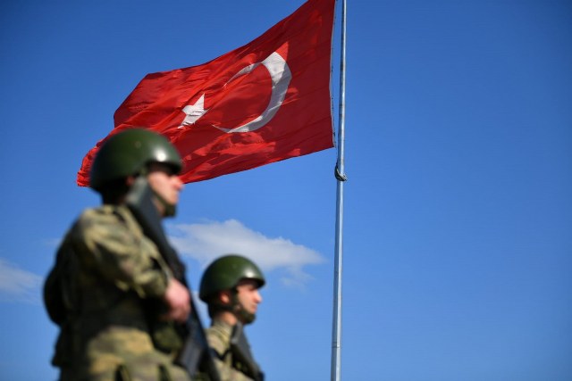 Milli Savunma Bakanlığı (MSB) tarafından hudutlarda güvenliğin en üst düzeyde devam ettiği yönünde bir sosyal medya paylaşımı yapıldı.