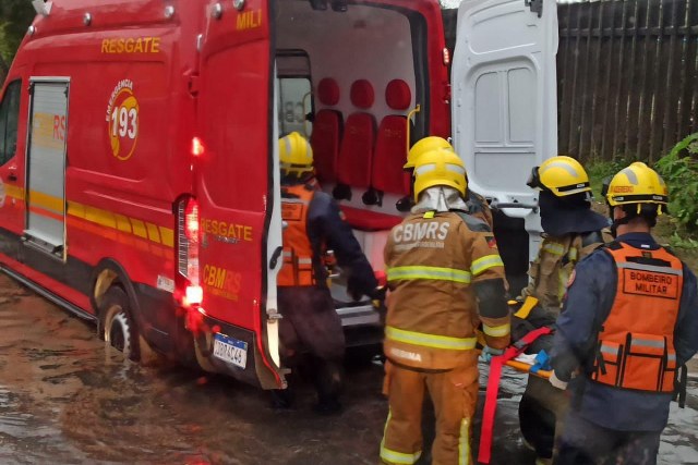 Brezilya'nın Rio Grande do Sul eyaletinde, şiddetli yağışlar sonucunda 3 kişi hayatını kaybetti ve 12 kişi kayboldu.
