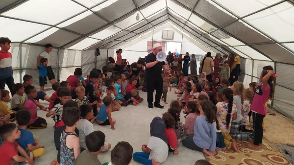Bilecik İl müftülüğü, Diyanet İşleri Başkanlığı koordinasyonluğuyla 6 şubat depreminin yaşandığı ilk günden bu yana deprem bölgesine yardım ve manevi destek ekipleri gönderilmeye devam ediyor.