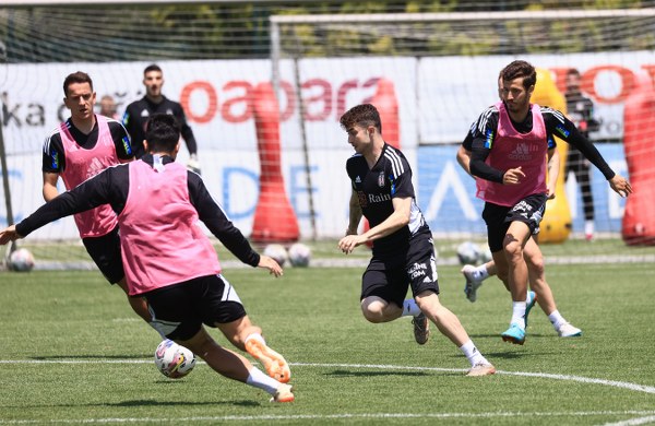 Beşiktaş, Spor Toto Süper Lig'in 37. haftasında Kasımpaşa ile deplasmanda oynayacağı maçın hazırlıklarını sürdürdü.