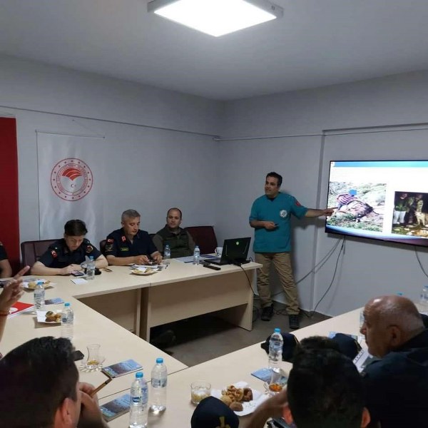 Kazdağı Milli Parklar Şefliğinde  yaz sezonu için ''Kazdağı Milli Parkı'' bilgilendirme toplantısı gerçekleşti.