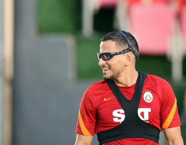 Galatasaray eski futbolcusu Omar Elabdellaoui'e tazminat ödeyecek. 