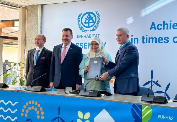 Türkiye Belediyeler Birliği Başkanı, Balıkesir Büyükşehir Belediye Başkanı ve Birleşmiş Kentler ve Yerel Yönetimler Dünya Teşkilatı Başkan Yardımcısı Yücel Yılmaz, 5-9 Haziran tarihleri arasında gerçekleştirilen Birleşmiş Milletler Habitat Meclisine katılmak için Kenya'ya gitti. 
