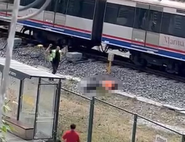 İstanbul Zeytinburnu’nda raylarda çalışma yapan 1 işçi Marmaray’ın çarpması sonucu hayatını kaybetti. 