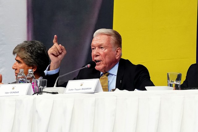 Fenerbahçe'nin 2022 yılı Olağan Mali Genel Kurulu'nda, Fenerbahçe Başkanı Ali Koç ve yönetim kurulu, 2022 yılındaki faaliyetlerinden dolayı oy çokluğuyla ibra edildi.