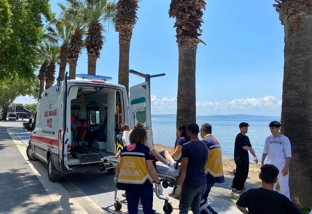 Son zamanlarda popüler hale gelen scooter uygulaması Erdek ilçesinde dün itibariyle faaliyete başladı ve scooter ile ilk kaza gerçekleşti.