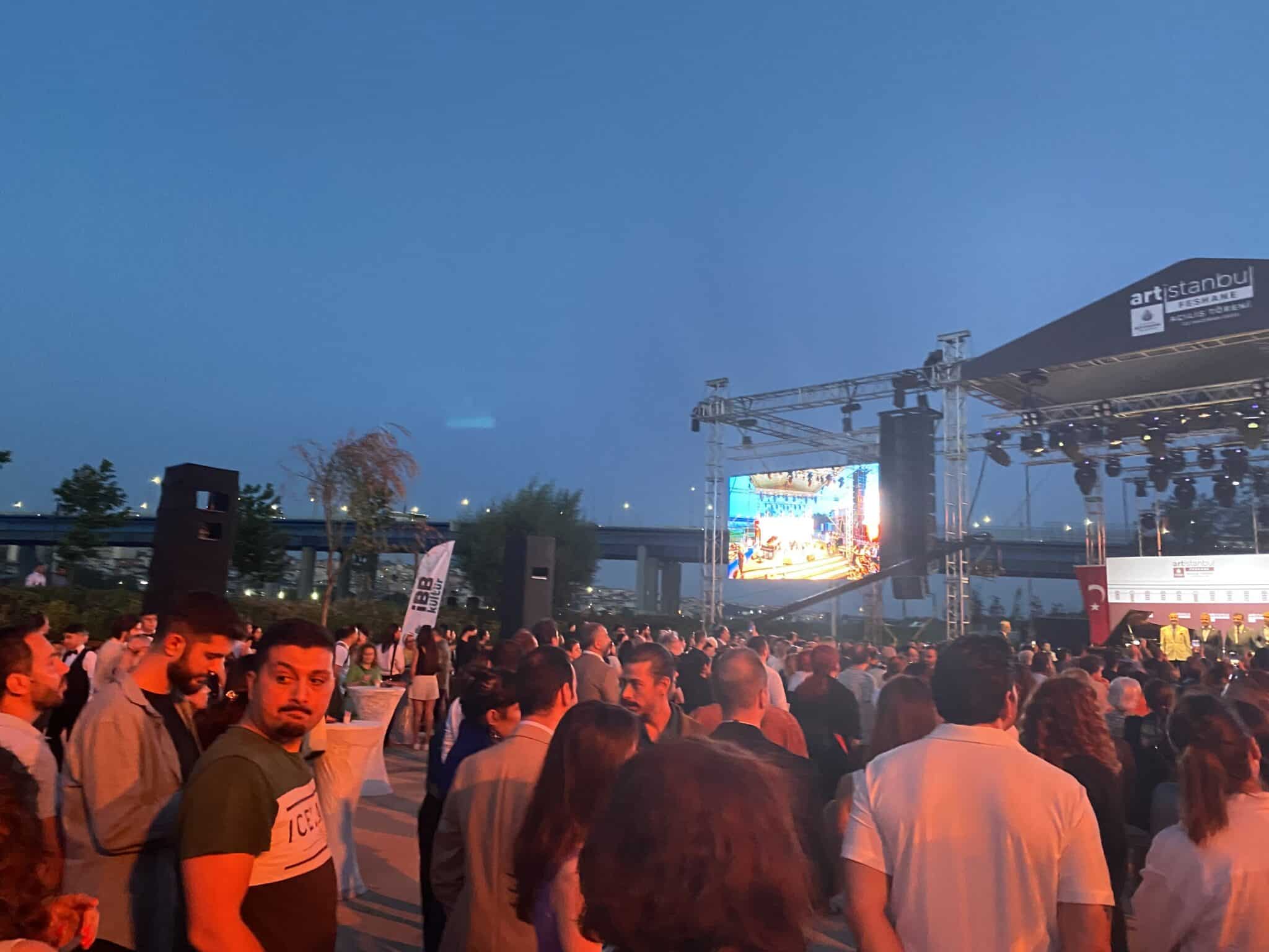 "ART İSTANBUL FESHANE" AÇILDI