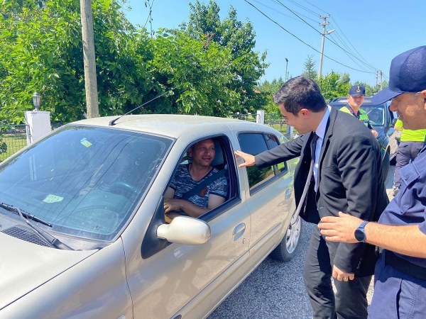 Kurban Bayramı önceside Manyas’ta Kaymakam Koray Çelik’in de katıldığı yol denetimi gerçekleşti.
