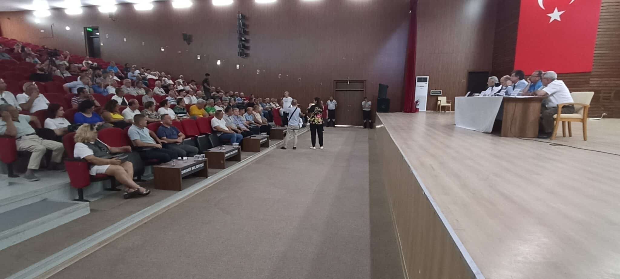 EDREMİT'TE İL OLMA KARARI GÜNDEME ALINDI